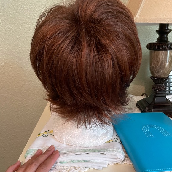 Wigs - Picture 2 of 6